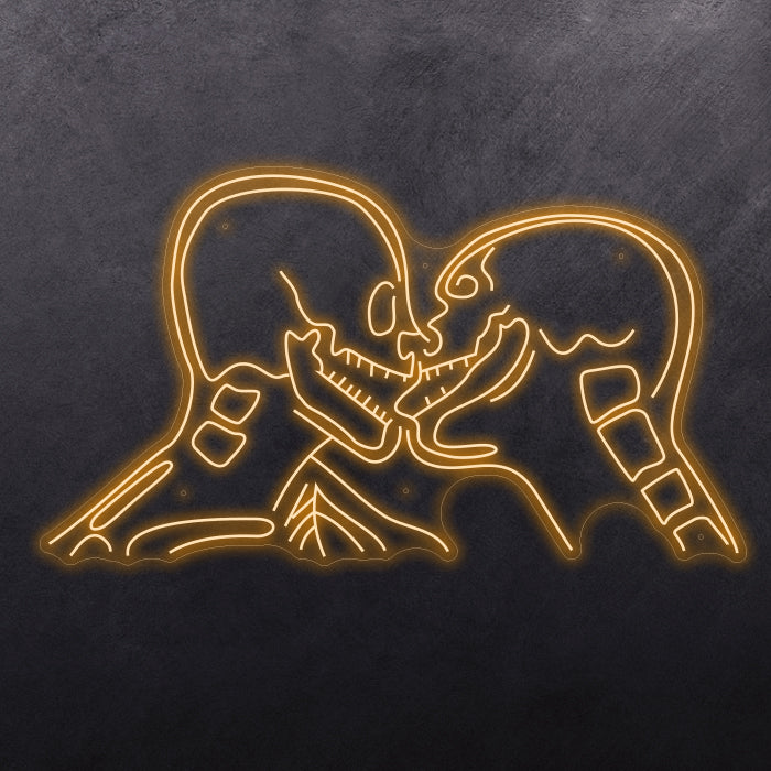 Skulls kissing