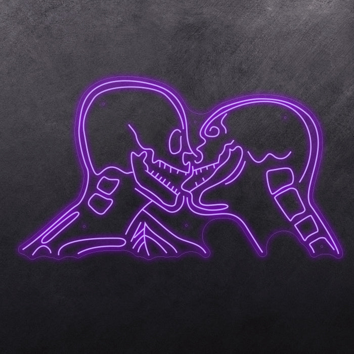 Skulls kissing