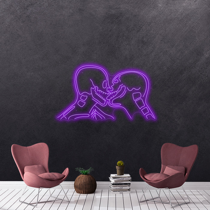 Skulls kissing